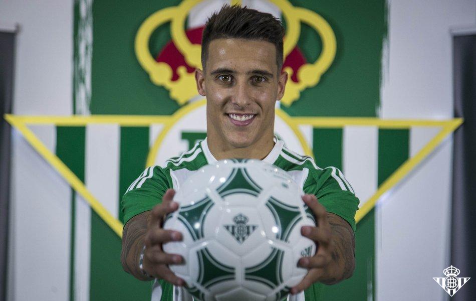 Tello, a triunfar en el Betis